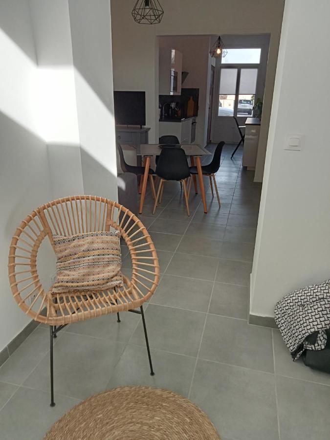 Apartmán Chez Jean.Mi Millas Exteriér fotografie